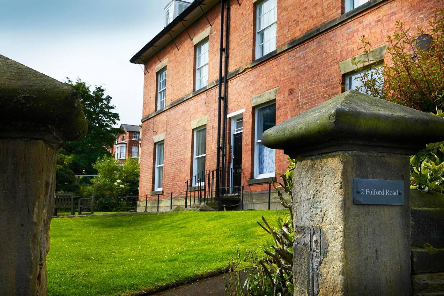 The Penthouse Queen Margaret'S Lodge Scarborough Buitenkant foto